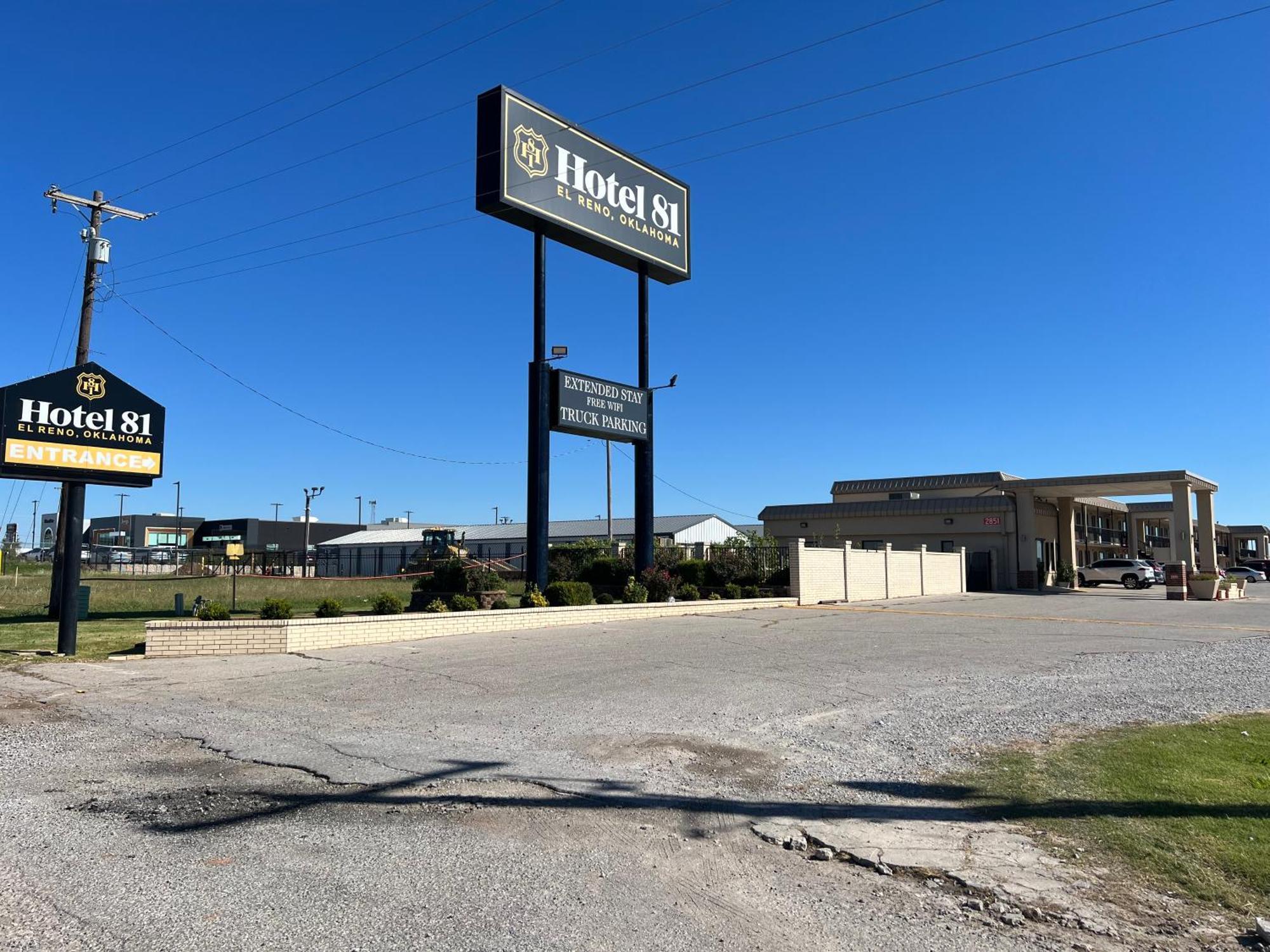 Hotel 81 El Reno Exterior photo